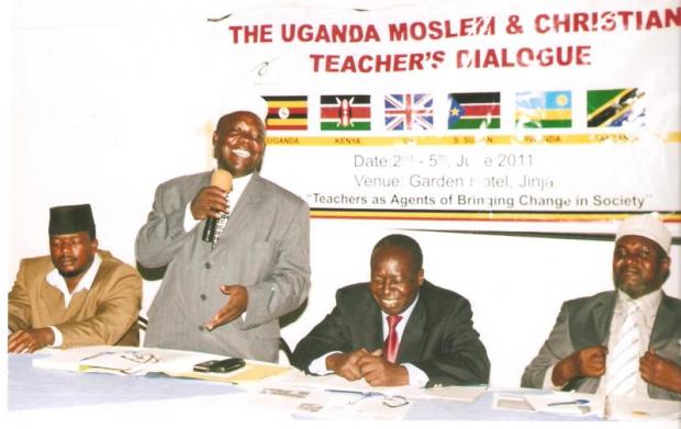 Musulmans et chrétiens enseignants le dialogue en Ouganda