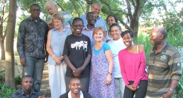 <strong><em>Back row l – r:</strong> Victor Gotevbe, Nigeria; Anthony Duigan; Paul Craig, Scotland. <strong>Middle row l – r</strong>: Helen Duigan, Mediatrix Masava, Kenya; Roy Ncube, Zimbabwe; Helene Lambrecht; Miriam Makali, Kenya; Estelle Lepan Mbida, South Africa; Tankiso Thobega, Botswana; Pierre Mbida, Cameroon. <strong>Seated l – r</strong>: Sam Muiruri, Kenya; Stephen Kimaru, Kenya</em>