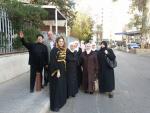 Syrian women arriving in Lebanon